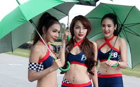 Trending sicantik ngocok kontol bergiliran part link twitter Koskosan
